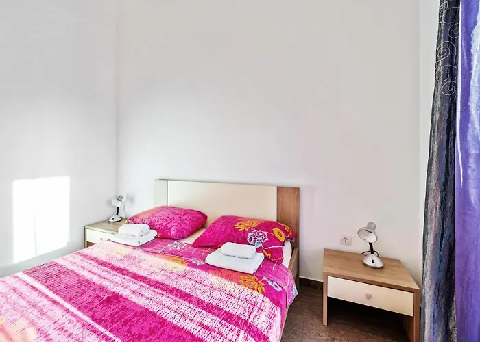 Beautiful In With Wifi Сasa de vacaciones Ražanj